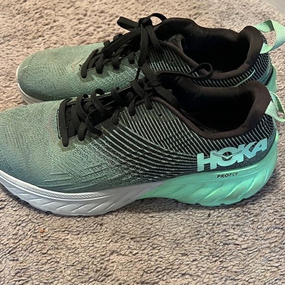 Hoka One One Mach 3 sneakers - Picture 2 of 3